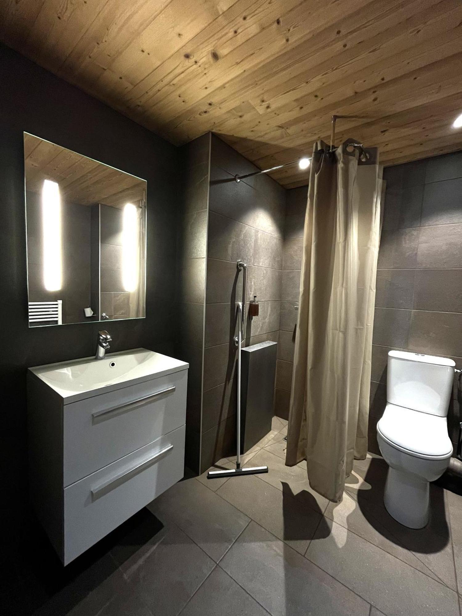 Hillary Hotel Les Menuires Экстерьер фото