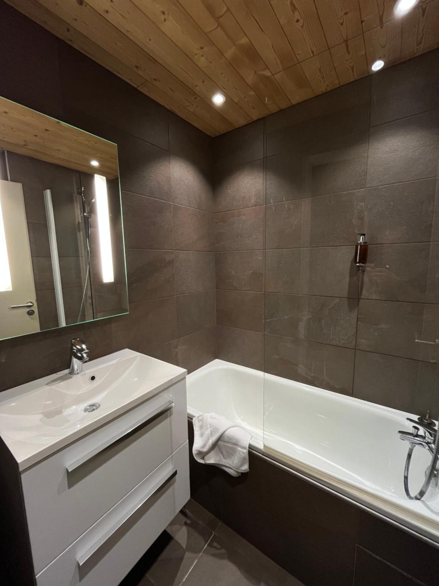Hillary Hotel Les Menuires Экстерьер фото